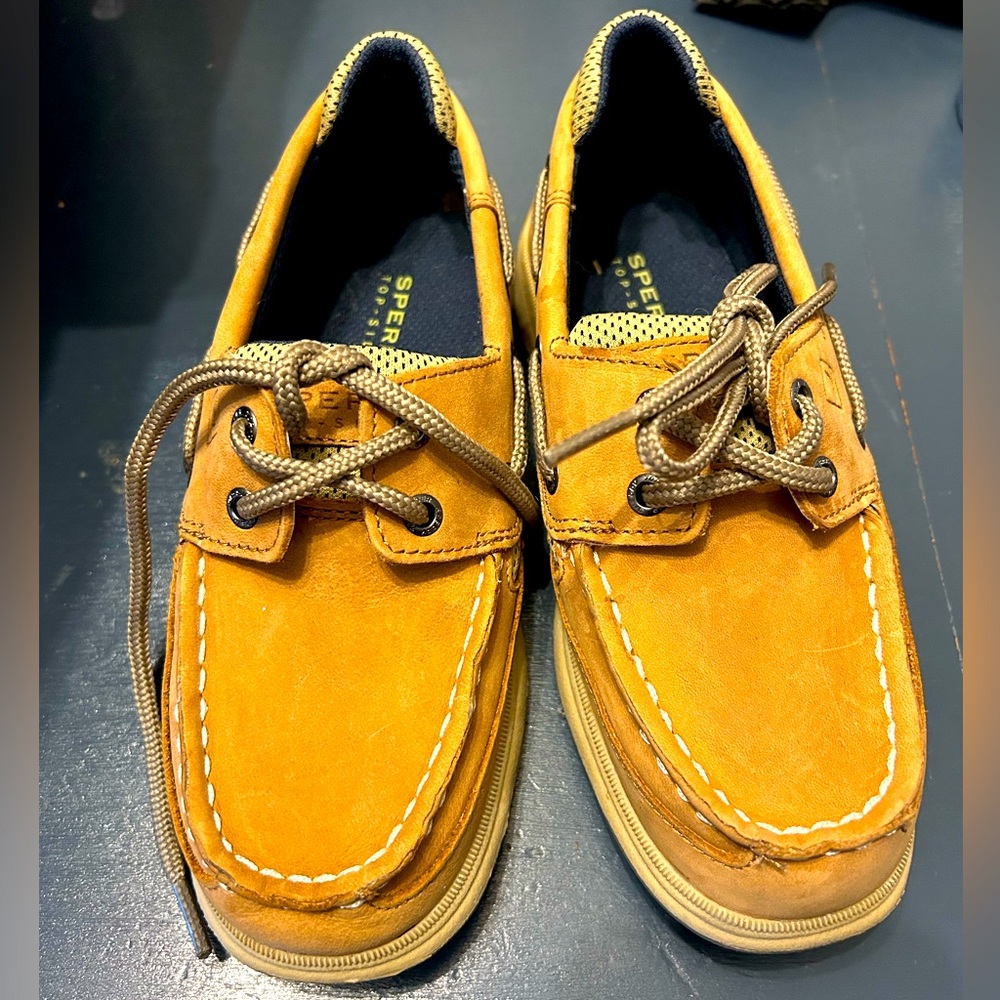 Youth Sperry’s size 1.5